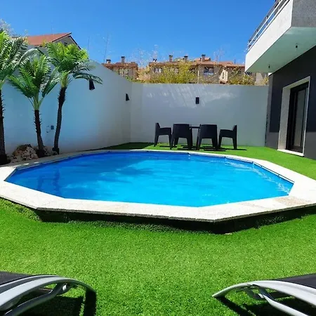 Agradable Casa Con Piscina Holiday home Moana